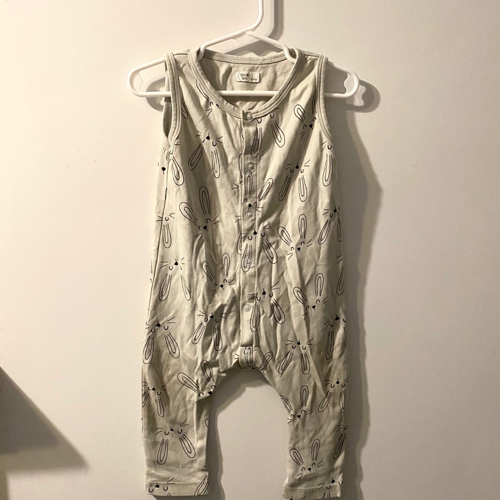 Tun Tun bunny romper